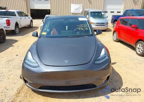 2023 Tesla Model Y Awd/Long Range Dual Motor All-Wheel Drive z USA, uszkodzony, nr VIN 7SAYGDEE9PF613842